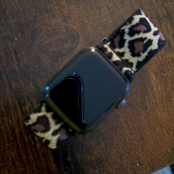 Apple Watch - Picture 3 of 4
